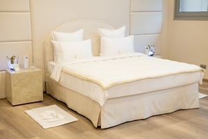 DECORATIVE QUILT
